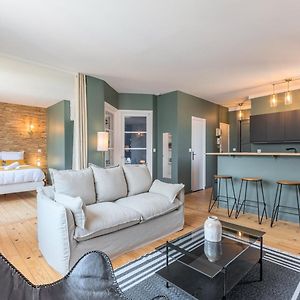 Charming 2 Bedroom Apartment - Old Lille